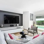 Audrey By 4*